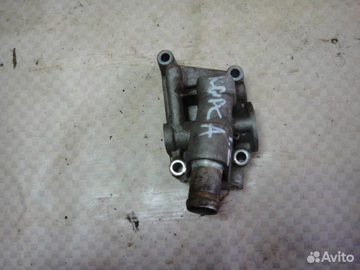 Фланец вентиляции картерных газов Opel Corsa C