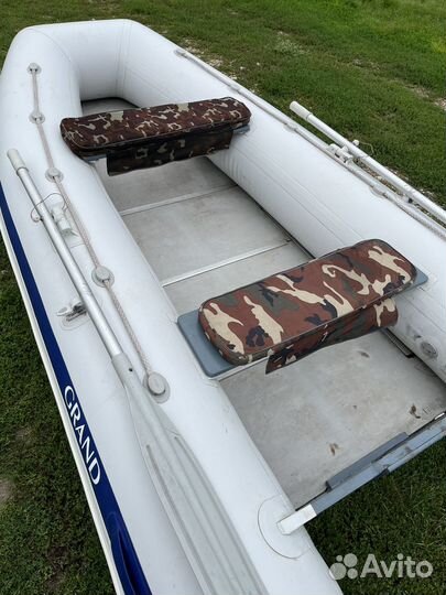 Надувная лодка Grand 330