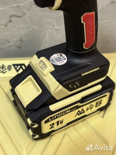 Шуруповерт бесщеточный оригинал