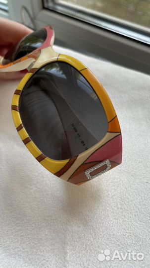 Солнцезащитные очки