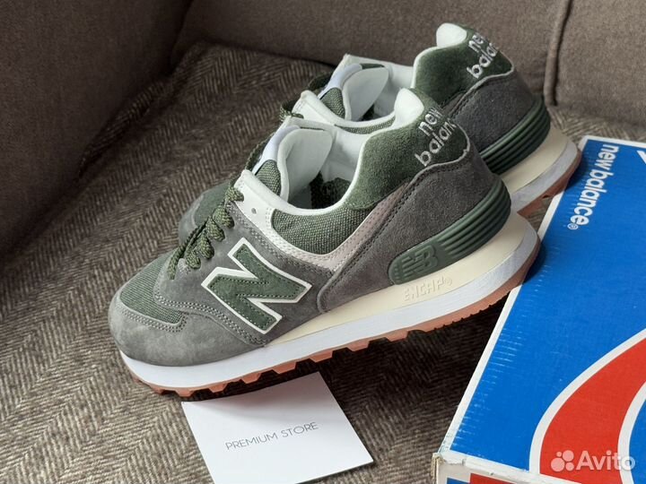 New Balance 574 Green