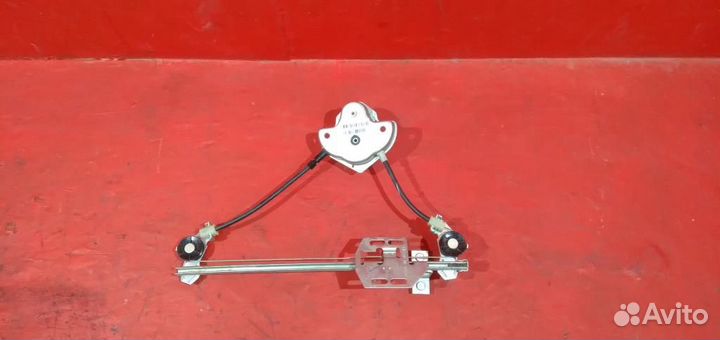 Калина стеклоподъемник задний правый механический