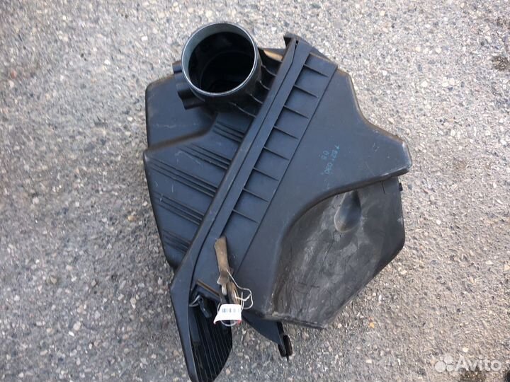 Корпус воздушного фильтра BMW 5 E60 E61 бмв 5 Е61