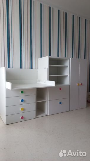 Детская мебель (шкафы, пеленальный стол)