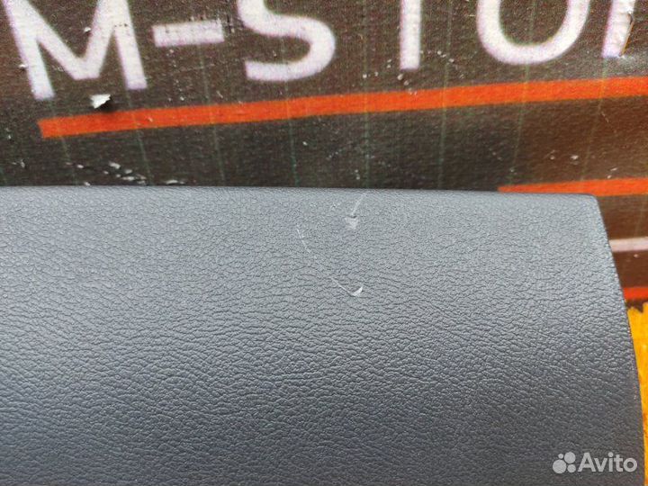 Обшивка двери багажника Volkswagen Touareg 7L BMV