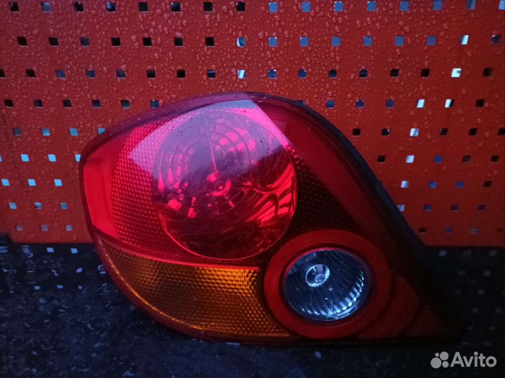 Фонарь левый Hyundai Tiburon