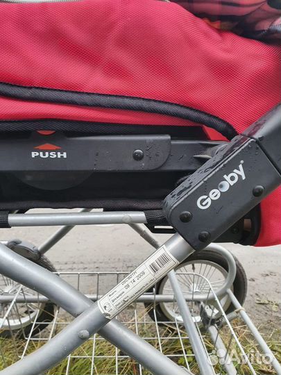 Прогулочная детская коляска и летняя сидячая