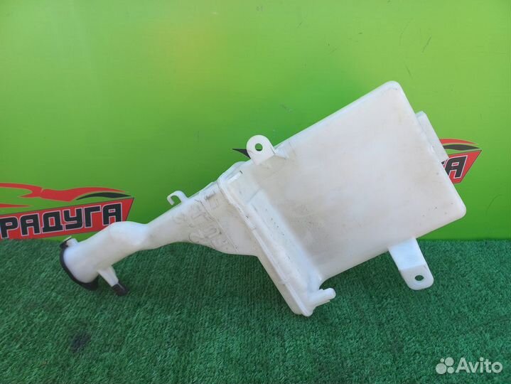 Бачок омывателя toyota NCP20,NCP21,NCP25,NCP30,NCP