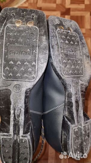 Лыжные ботинки