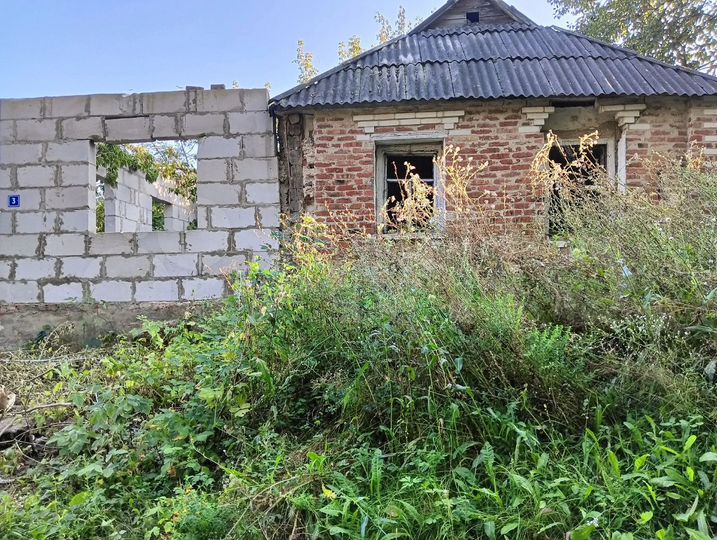 Дом 42 м² на участке 3,2 га