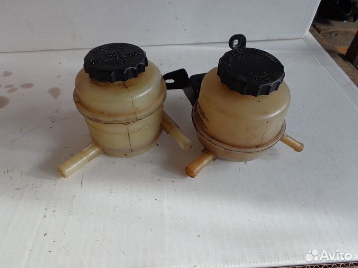 KIA Spectra Rio 1,2 Бачок Гидроусилителя б/у