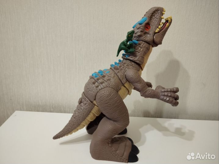 Динозавры jurassic world и не оригинал