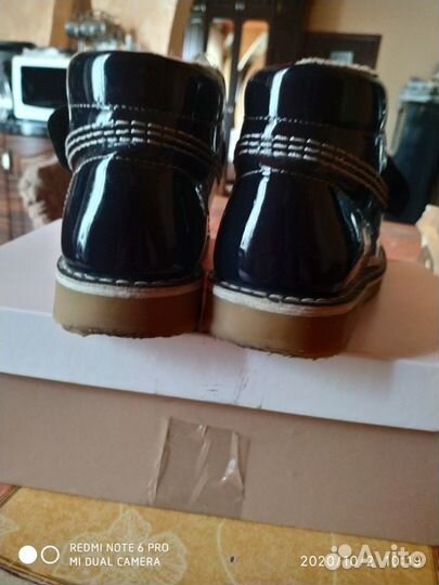 Ботинки для девочки