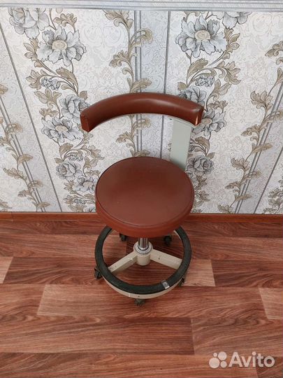 Стул стоматологический