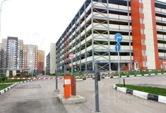 Машиноместо, 14 м²