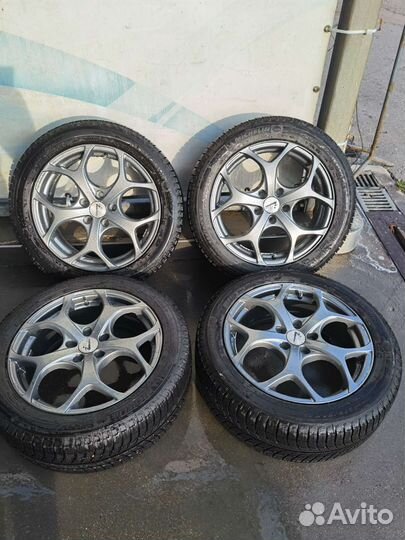 Колеса 225/50/R17 Всесезонные(зимние)