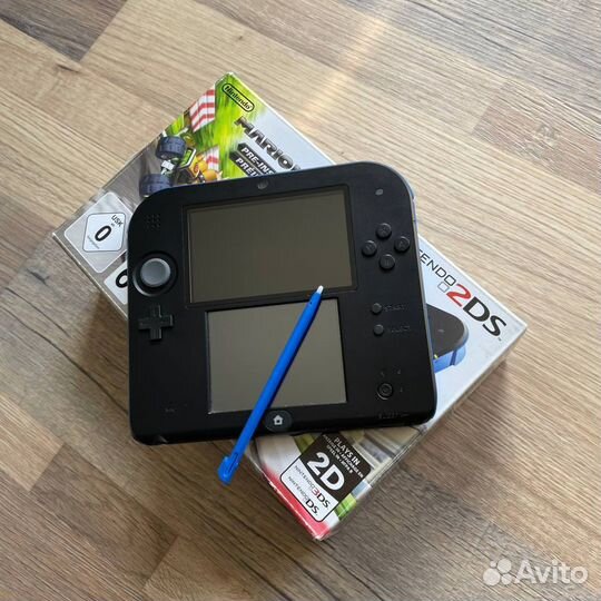 Nintendo 2DS Black Blue Mario Kart 7