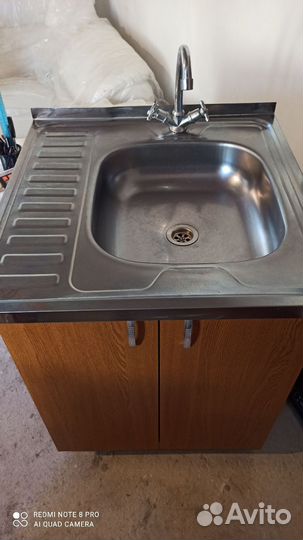 Кухонная мойка с тумбой