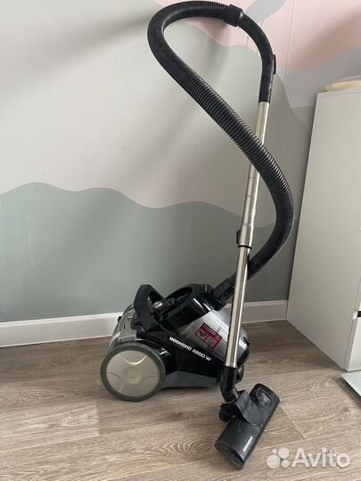 Пылесос Redmond rv-c316