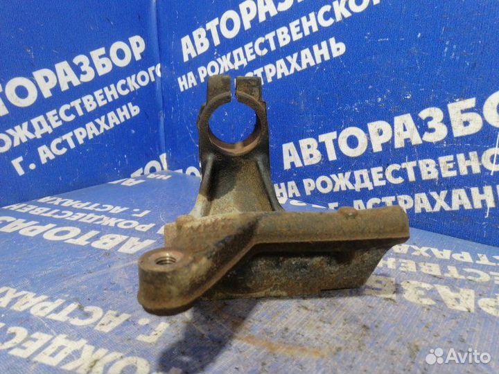 Задний правый поворотный кулак Ford Mondeo 3 седан