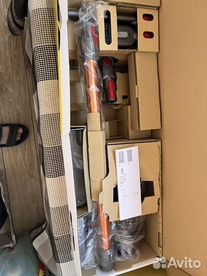 Пылесос dyson v10