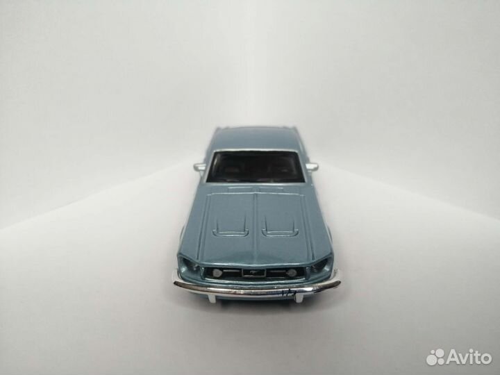 Модель 1/43 Ford Mustang