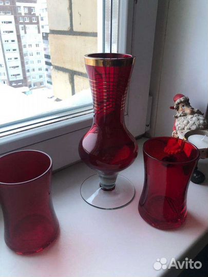 Вазы из красного стекла СССР