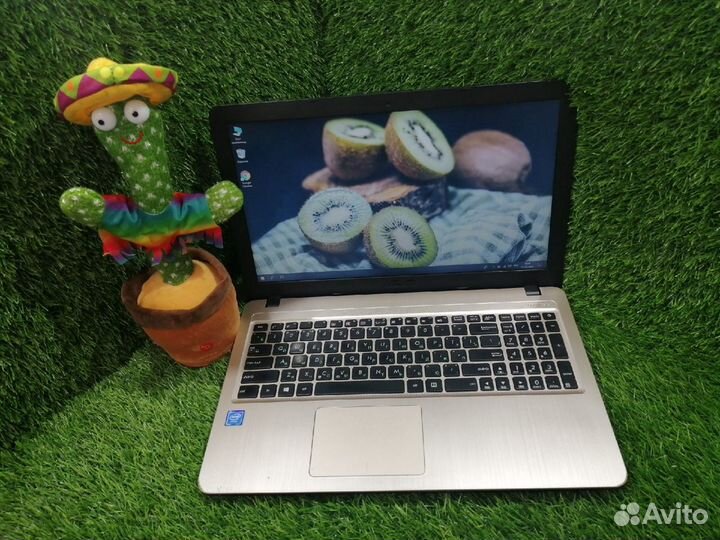 Стильный золотой Asus для офиса