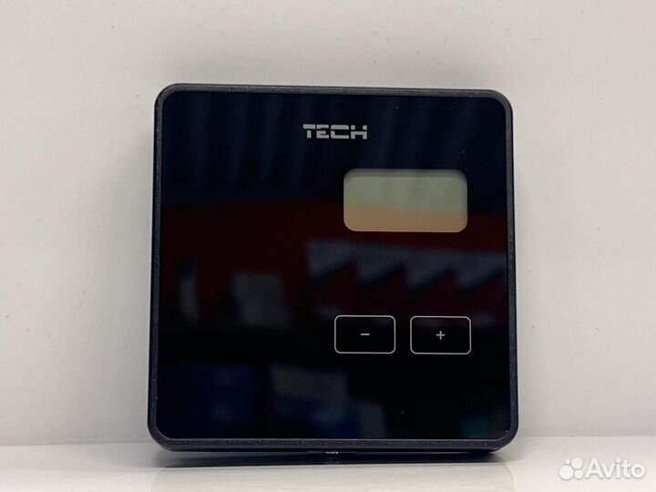 Tech Терморегулятор проводной R-10B чёрный