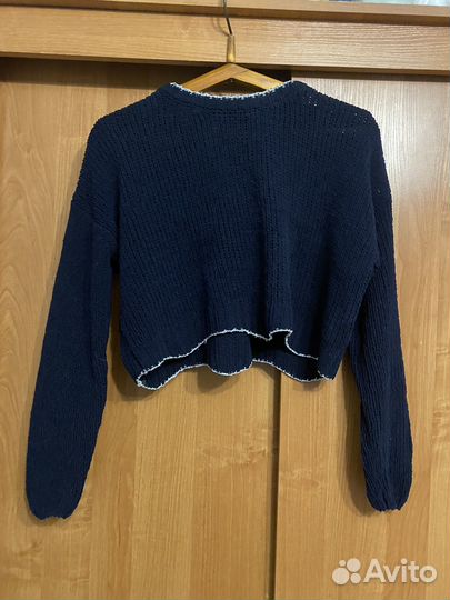 Свитер укороченный