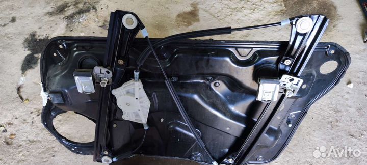 Стеклоподъемник golf 4