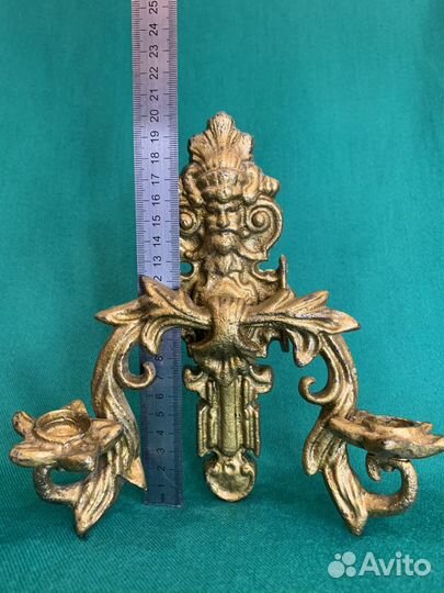 Бронзовый античный подсвечник