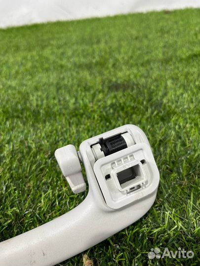 Ручка потолочная задняя левая Ford Escape 4 CX482