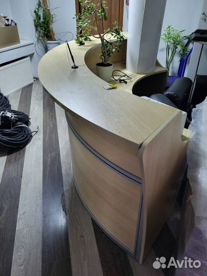 Стойка рецепшн 2 модуля бу