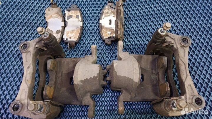 Суппорт тормозной передний teana L33