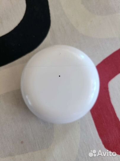 Кейс для наушников huawei freebuds 4 белый