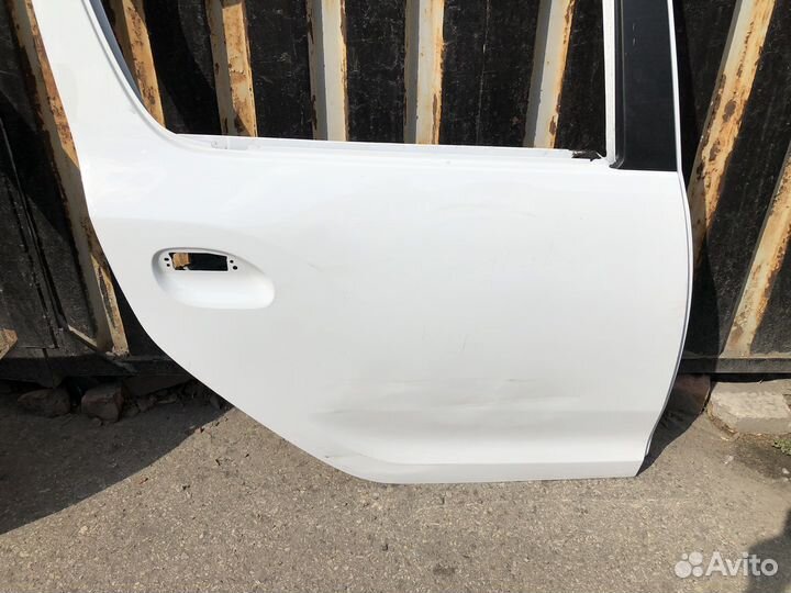 Дверь задняя правая Рено Сандеро Степвей 2014-2022