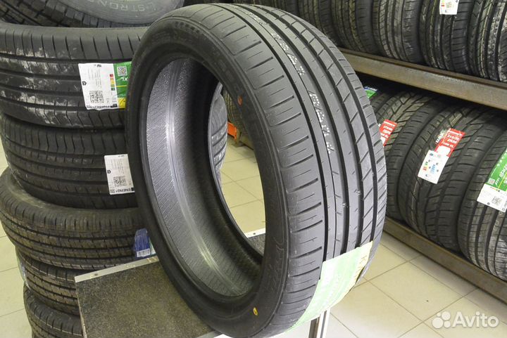 Kapsen Headking S2000 215/40 R18 89Y