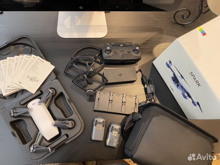 Квадрокоптер DJI spark Fly More Combo