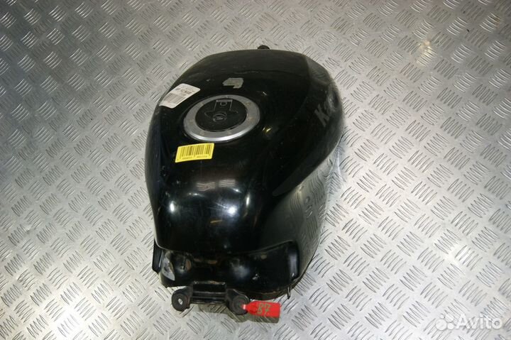 Бензобак Kawasaki ZZR250
