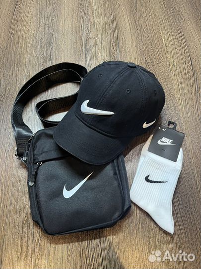 Кепка. Сумка. Носки