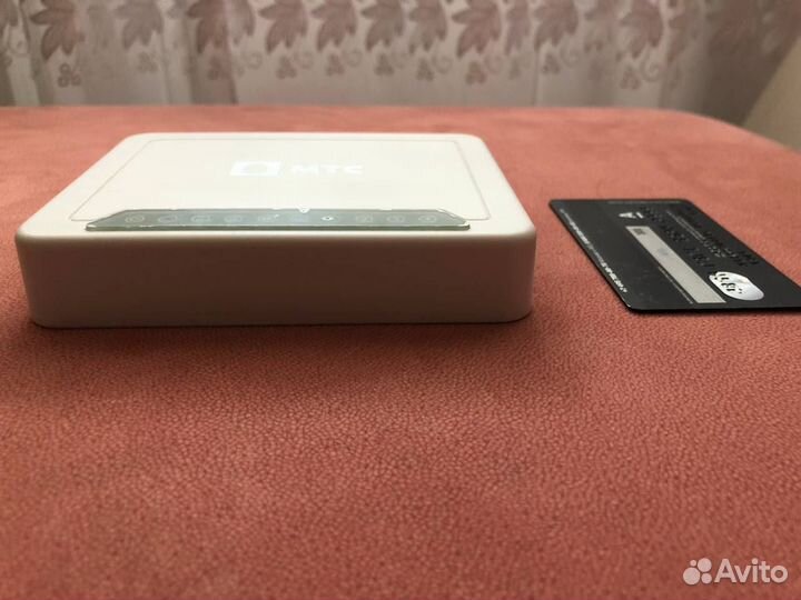 Двухдиапозонный D-link Dir-822 r1 (компактный)