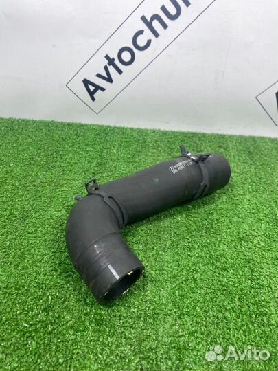 Патрубок системы охлаждения Mercedes-Benz C-Class