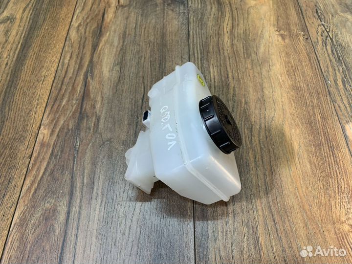 Infiniti Q50 (V37) Бачок главного тормоз. цилиндра