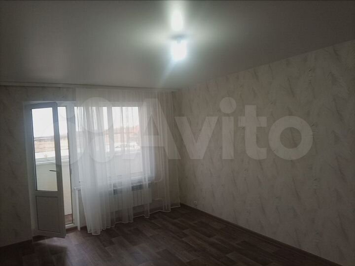 1-к. квартира, 42 м², 1/10 эт.