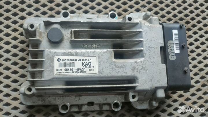 Эбу АКПП Kia Quoris 2015 год выпуска 954404FAG1