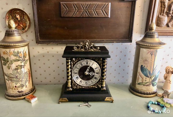 Настольные часы с боем 