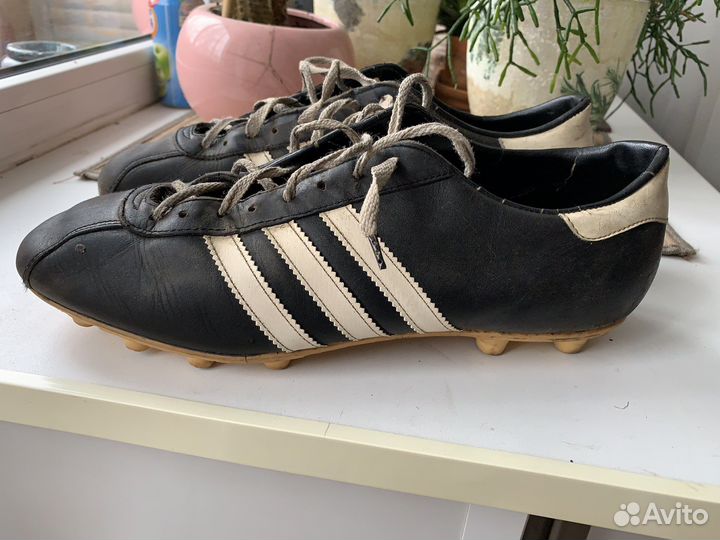 Футбольные бутсы adidas 1985 года выпуска