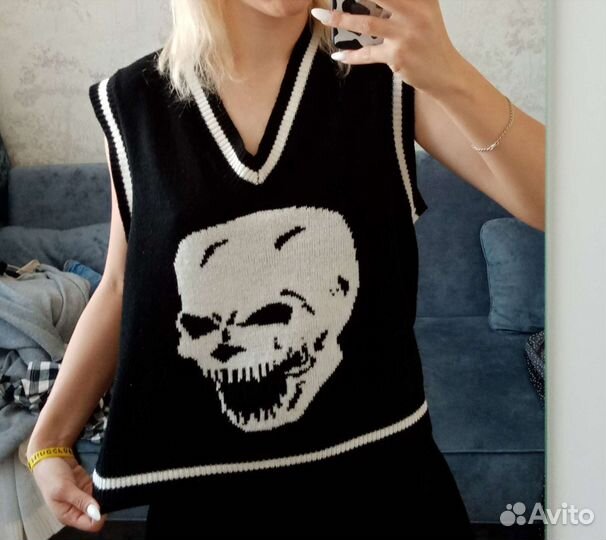 Жилетка с черепом