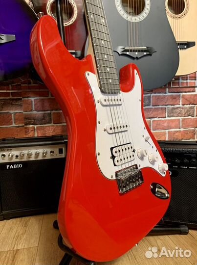 Электрогитара + комбик + ремень (комплект)